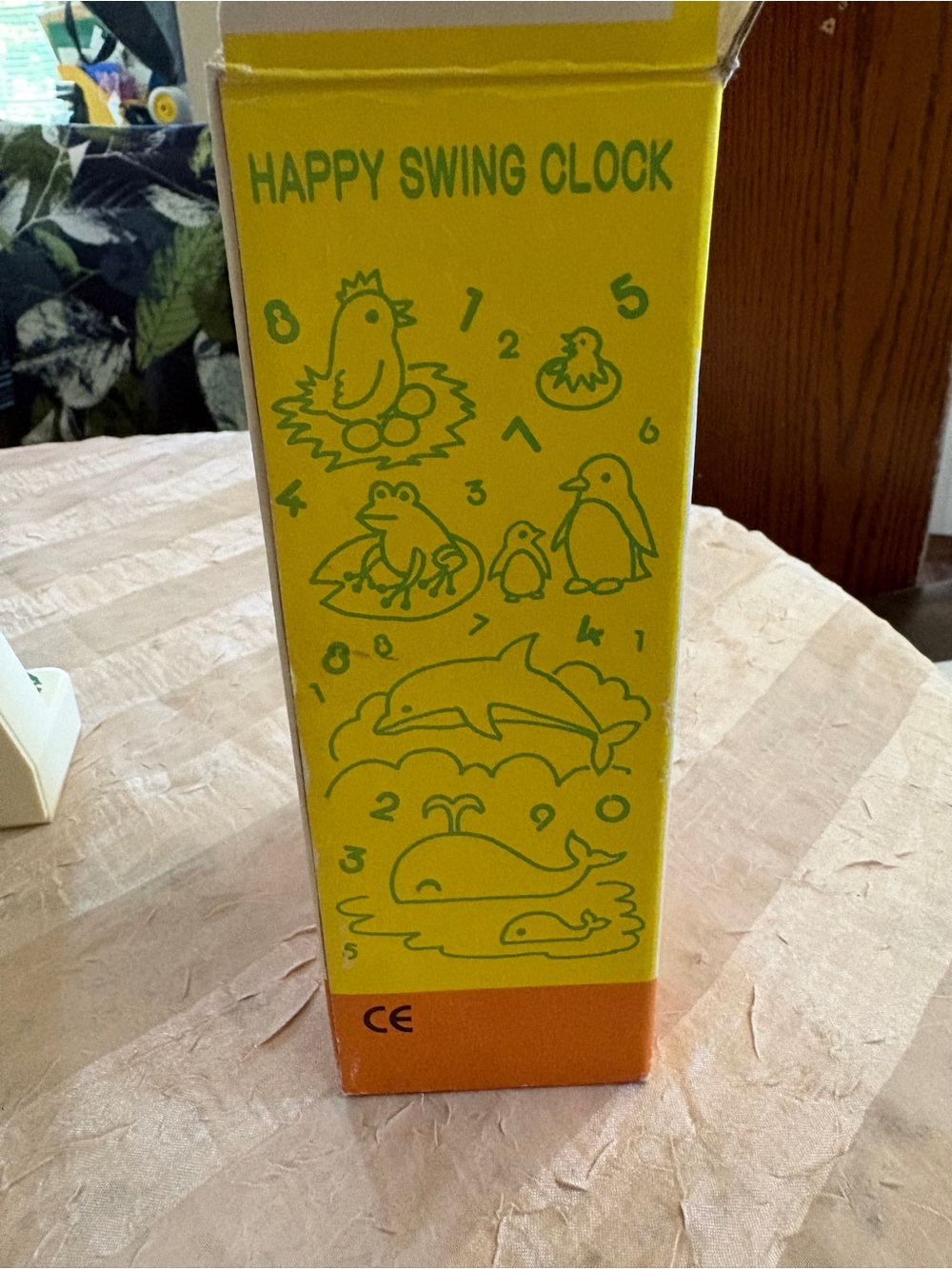 Happy Swing Frog Clock - Picture 3 of 4